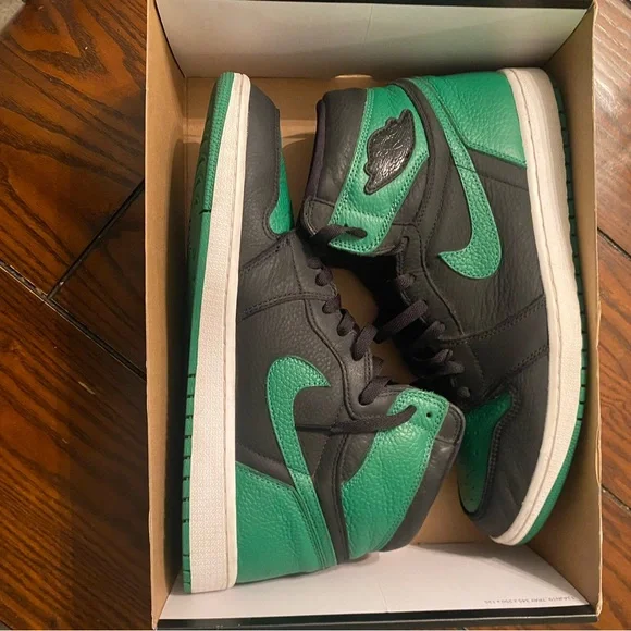 Jordan 1 High Retro Pine Green - Picture 1 of 6